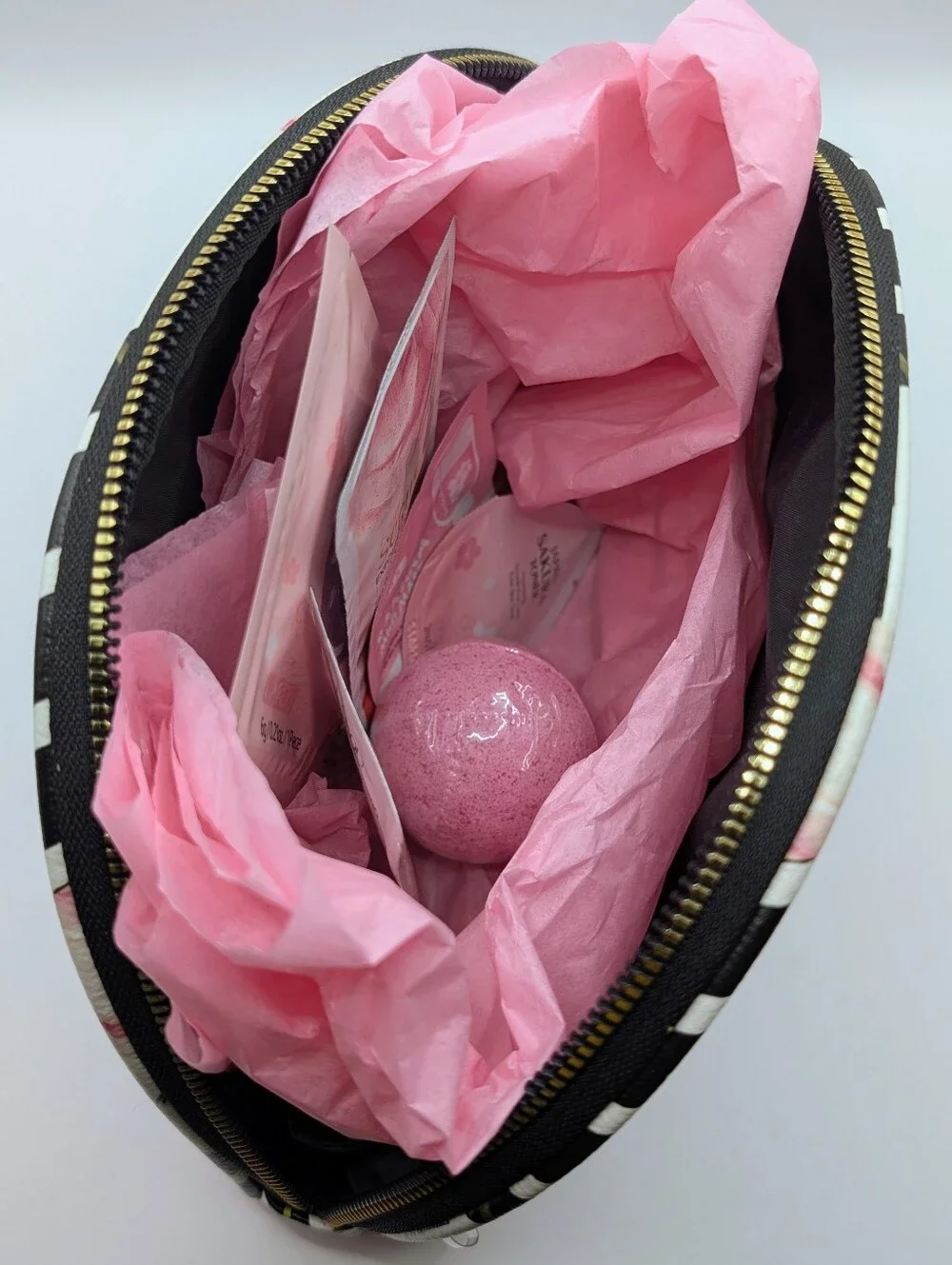 Betsey Johnson Cosmetic Bag & Sakura Bath & Body Gift Set NWOT
